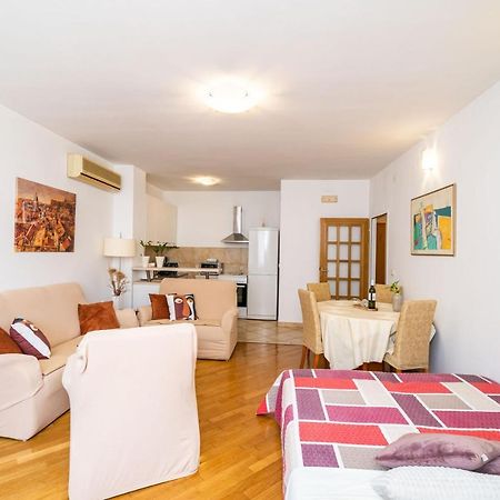 Down Town Apartments - Dubrovnik Centre Bagian luar foto
