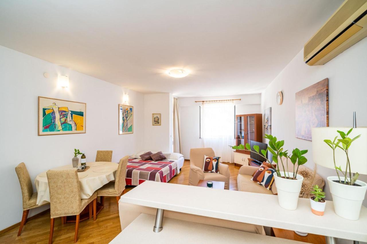 Down Town Apartments - Dubrovnik Centre Bagian luar foto